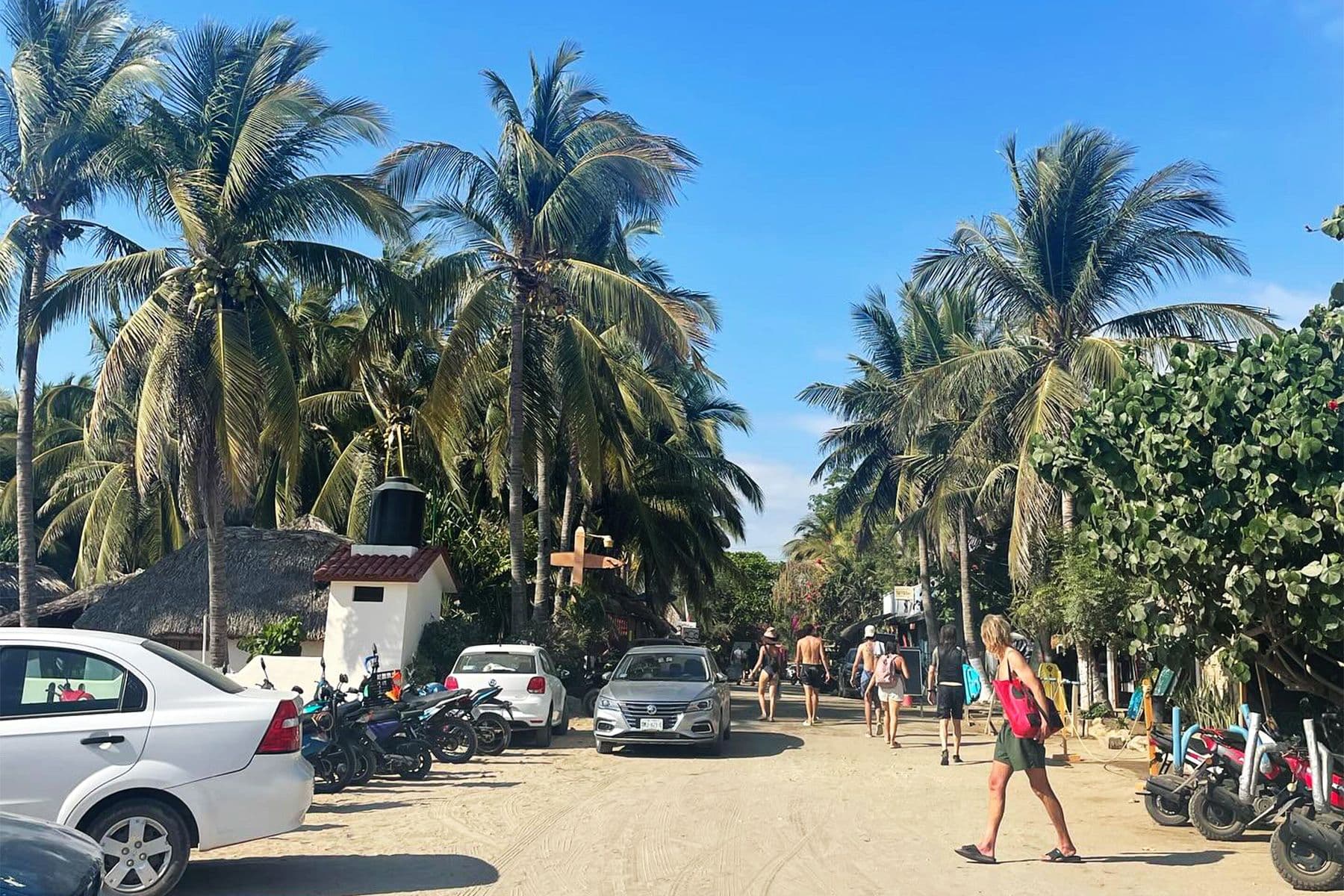street scene in puerto escondido, mexico