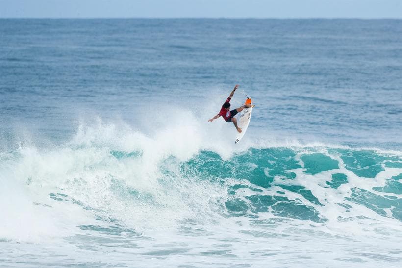Surf Simply Interviews:  Yago Dora