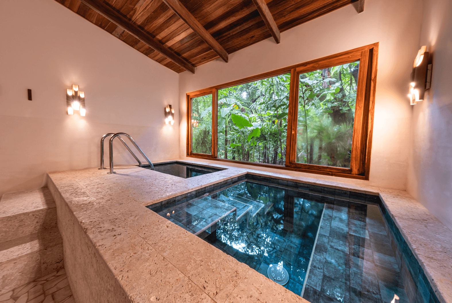 Surf Simply technical surf coaching resort